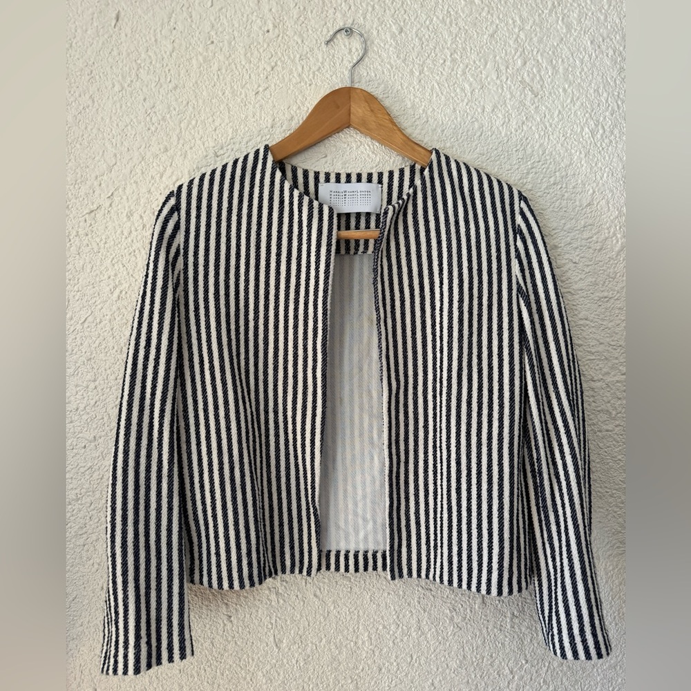 Harris Wharf London Blazer – White & Navy Size 44 IT